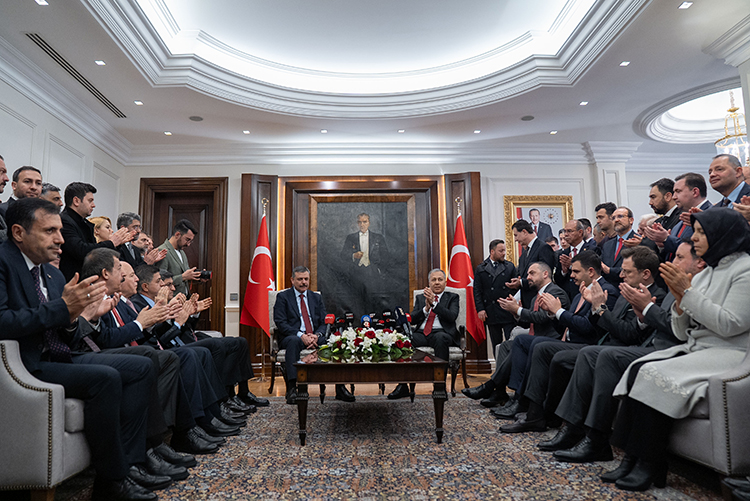 İçişleri Bakanlığında düzenlenen devir teslim törenine, AK Parti Genel Başkan