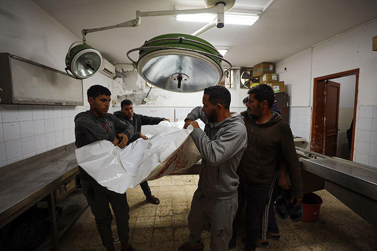 Sağlık kaynaklarından alınan bilgiye göre, Gazze kentinin batısındaki Nasr Caddesi’nde