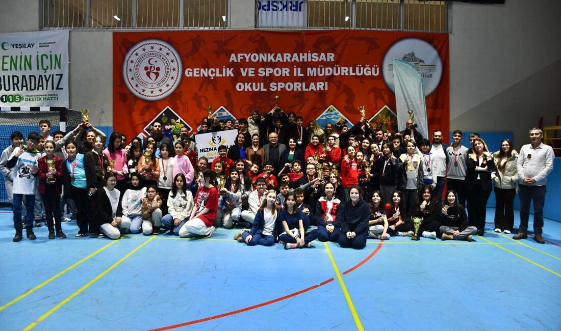 Yıldızlar Açık kategorisinde kıyasıya bir mücadele yaşandı. Turnuva sonunda TED