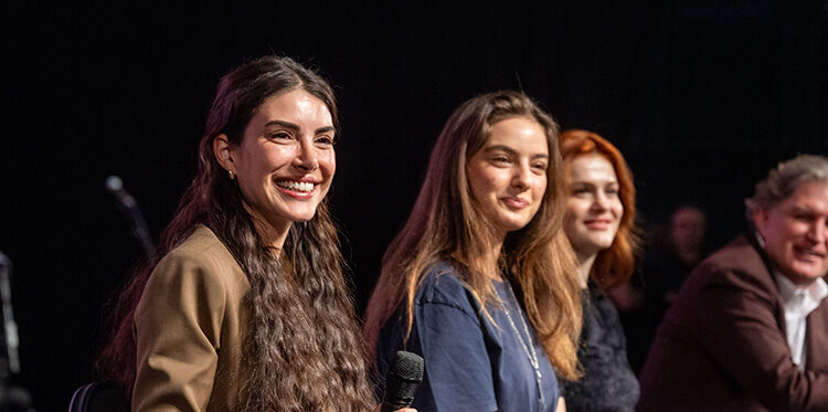 Cumhurbaşkanlığı Millet Kongre ve Kültür Merkezi’nde düzenlenen “Taşacak Bu Deniz”