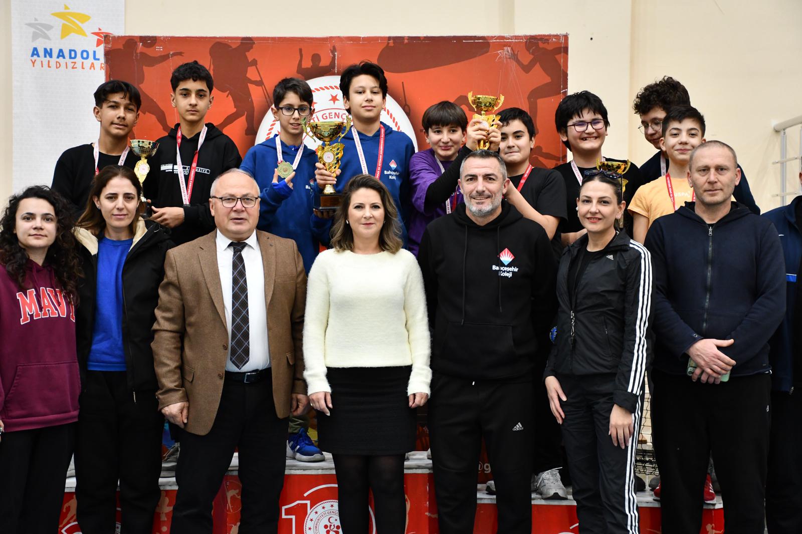 Tenis heyecanı Kocatepe’de yaşandı