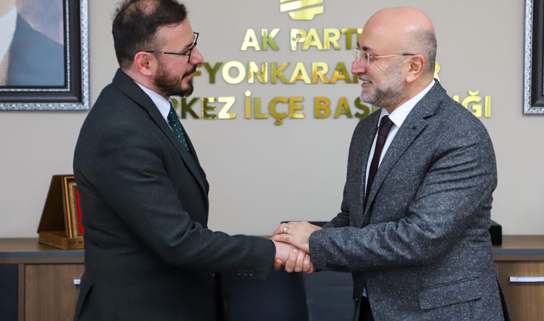 Ziyarette konuşan Şahin, Özdemir’in yeni görevinde başarılı olacağına inandıklarını belirterek,