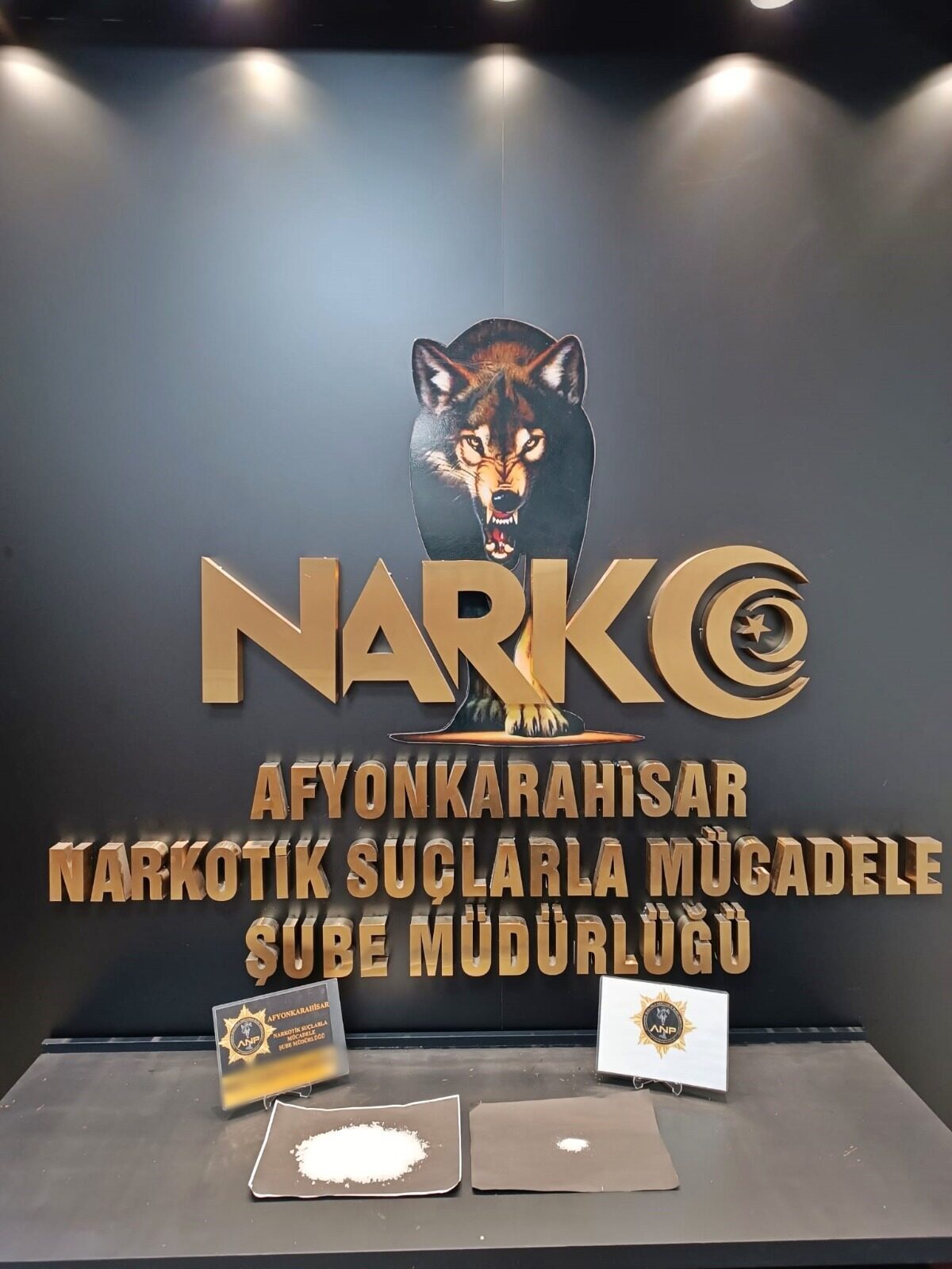 AFYONKARAHİSAR (AA) – Afyonkarahisar'ın İhsaniye ilçesinde uyuşturucu operasyonunda gözaltına alınan