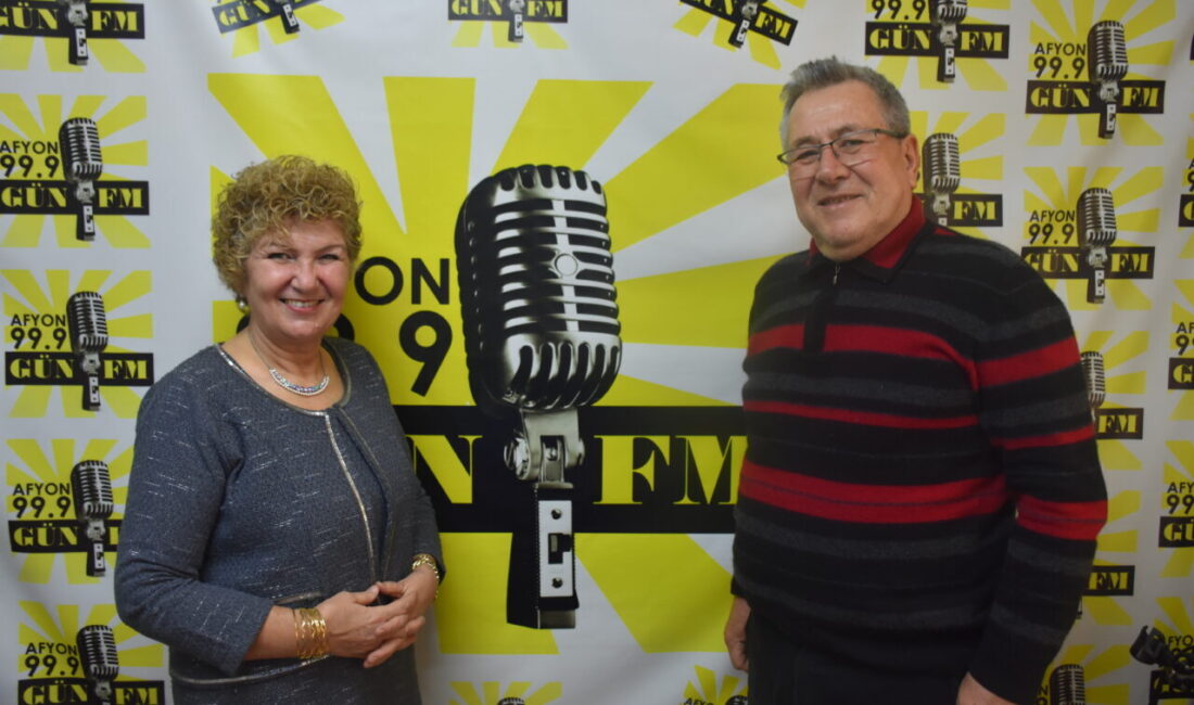 - Eşiyle dinleyicilere sadece müzik değil, farklı türde radyo içerikleri