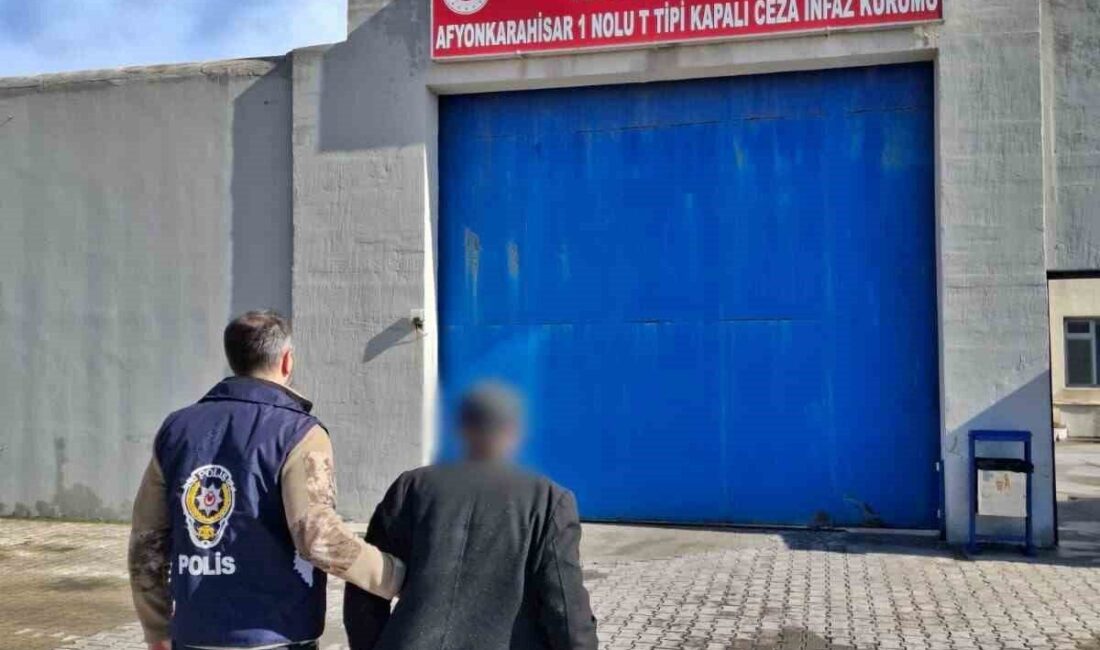 Afyonkarahisar’da cinayet suçundan aranan bir şahıs polis tarafından yakalandı. Edinilen