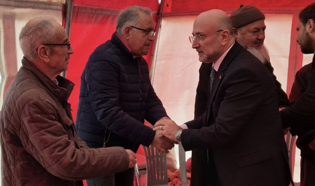 Gerçekleştirilen ziyarette, Milletvekili Ali Özkaya’nın babası Mithat Özkaya ile de