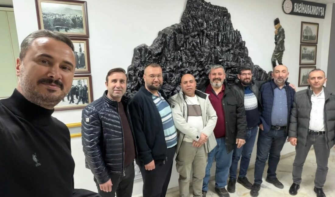 Gönül bağları yıllara meydan okudu Mezuniyetlerinin üzerinden yaklaşık 28 yıl