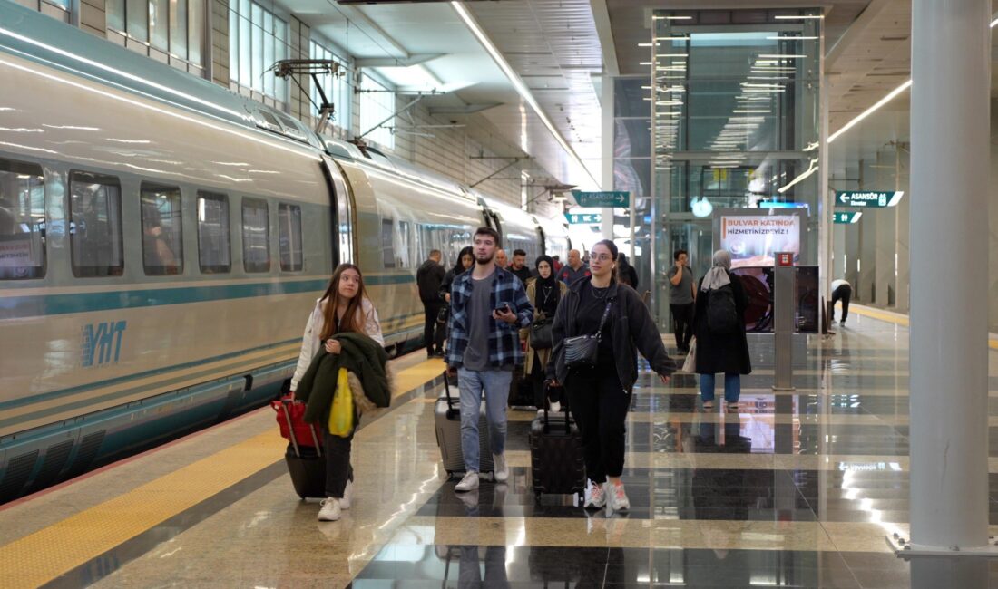 Afyonkarahisar YHT konforuna kombine taşımacılıkla bağlanıyor Bakan Uraloğlu, yüksek hızlı