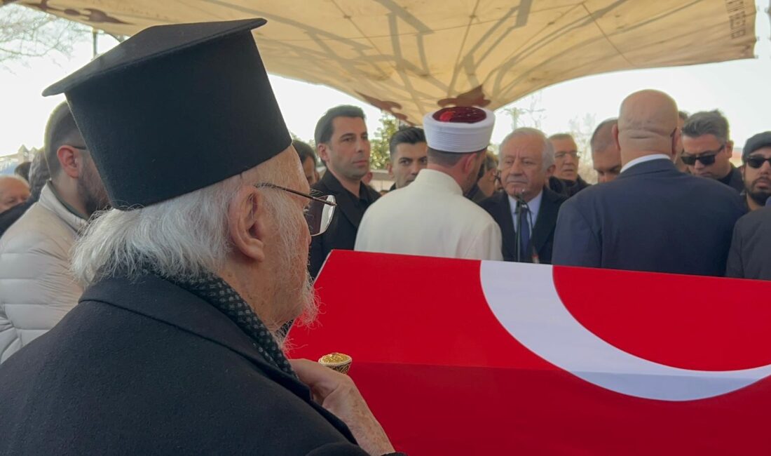 Galatasaray Üniversitesi’nden Fatih Camii’ne uzanan veda İlber Ortaylı için ilk
