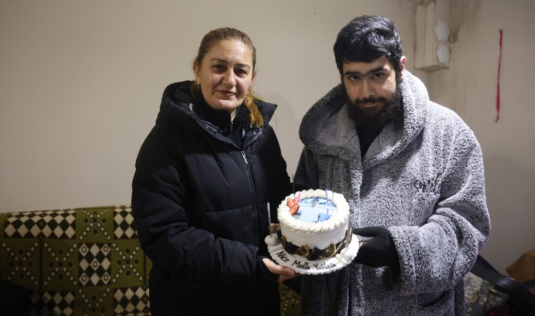 Depremin izlerini sanal dünyada silmeye çalıştı 6 Şubat depremlerinde evini