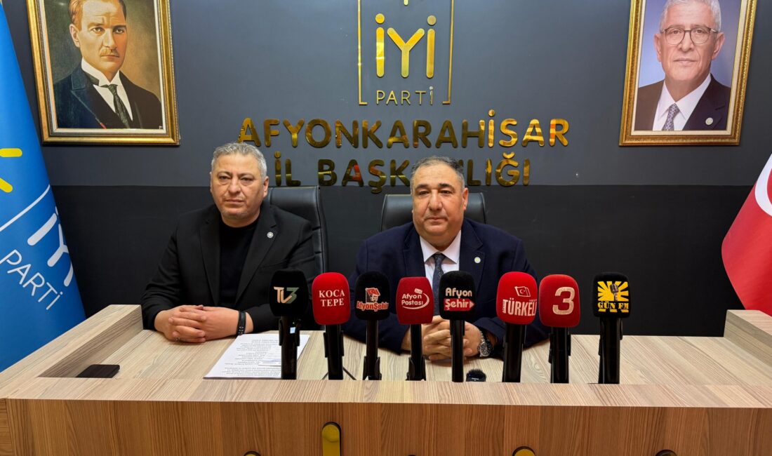 12 Mart İstiklal Marşının kabulüyle ilgili konuşan İl Başkanı Mısırlıoğlu,
