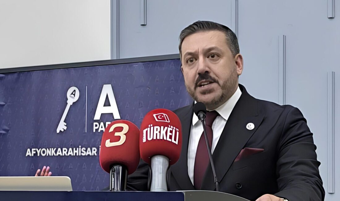 Bayramların toplumsal dayanışmayı güçlendiren özel günler olduğuna dikkat çeken Aladağ,