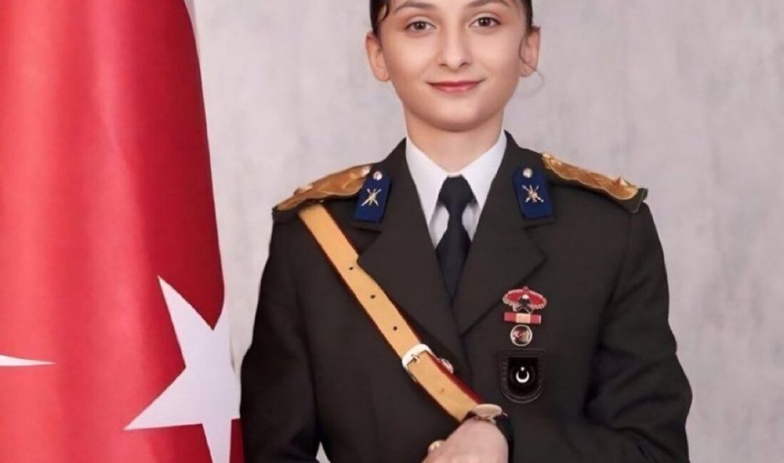 Dava süreci ve mahkemenin kararı Ebru Eroğlu, mezuniyet törenindeki disiplin