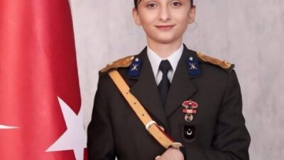 Dava süreci ve mahkemenin kararı Ebru Eroğlu, mezuniyet törenindeki disiplin
