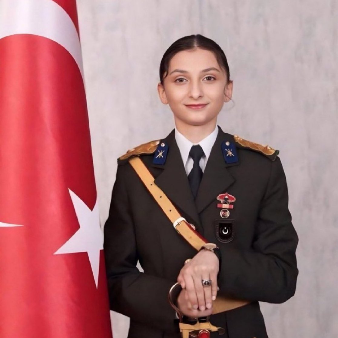 Teğmen Ebru Eroğlu’nun göreve iade davası reddedildi