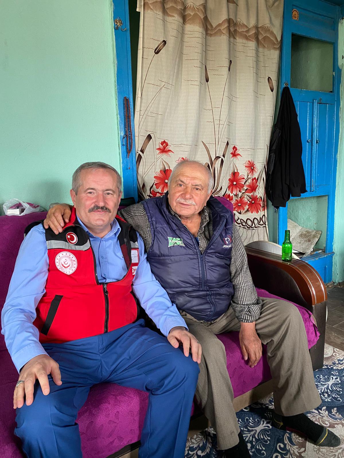 Bolvadin’de asırlık çınarlara 18-24 Mart Yaşlılar Haftası ziyareti