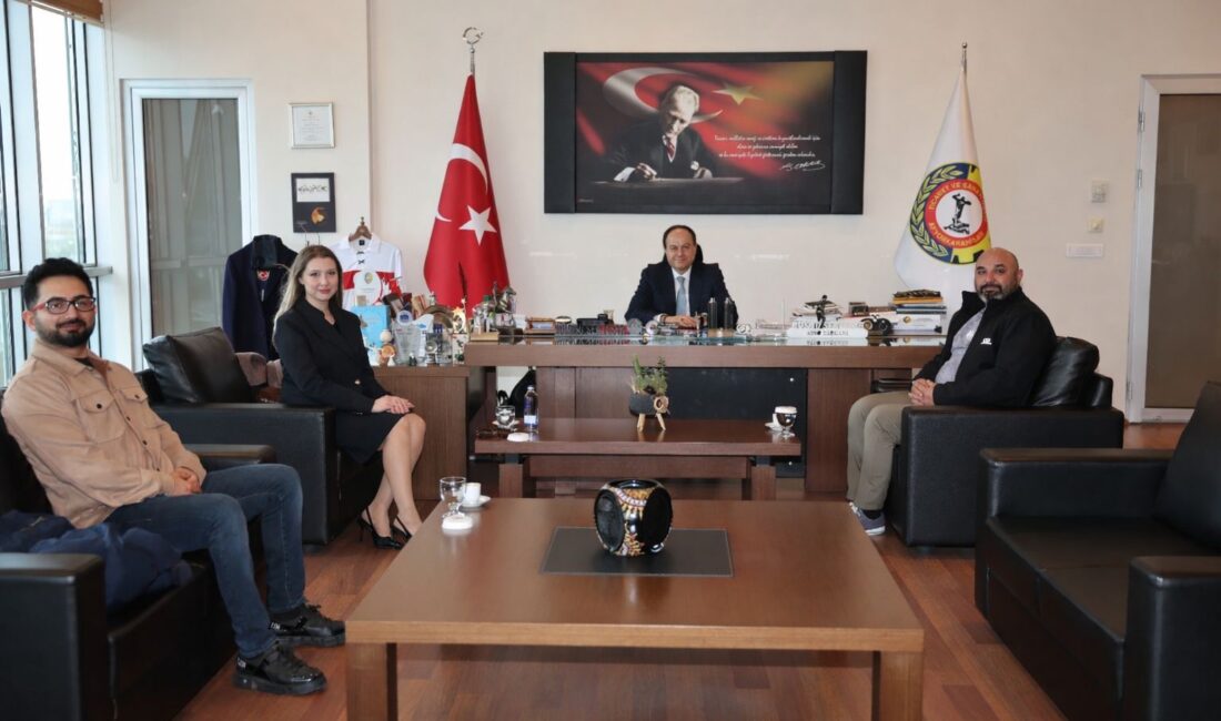 Gerçekleştirilen ziyarette, sanayi ve üretim alanındaki güncel gelişmeler ele alınırken,