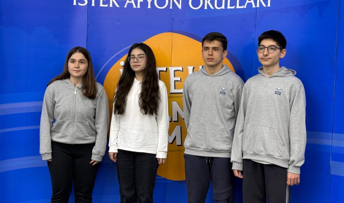 Açıklamada, öğrencilerden Müberra Gülsüm Ortak’ın Türkiye 16’ncısı ve Afyonkarahisar birincisi