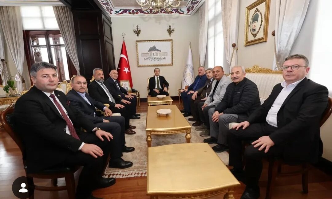 Ziyarete, ATB yönetim kurulu başkanı Mehmet Mühsürler başta olmak üzere;