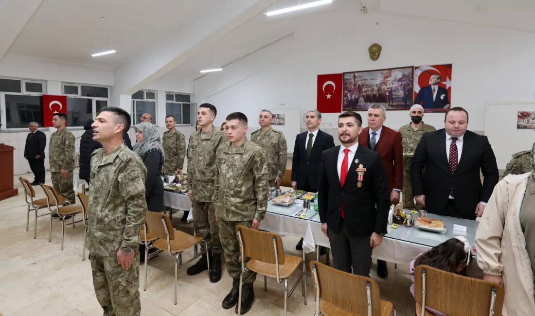 Afyonkarahisar Valisi Dr. Naci Aktaş, Ramazan ayının manevi atmosferinde Mehmetçikle