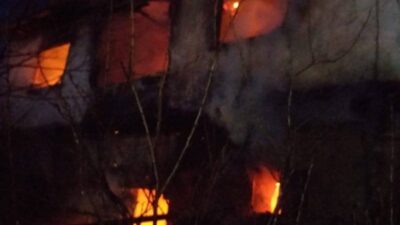 AFYONKARAHİSAR (AA) – Afyonkarahisar'ın Sandıklı ilçesinde evde çıkan yangın hasara