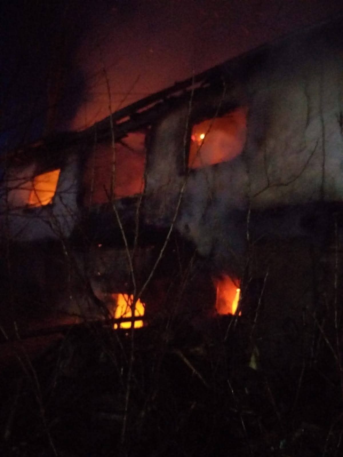 AFYONKARAHİSAR (AA) – Afyonkarahisar'ın Sandıklı ilçesinde evde çıkan yangın hasara