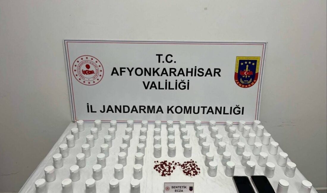 AFYONKARAHİSAR (AA) – Afyonkarahisar'ın Sinanpaşa ilçesinde uyuşturucu operasyonunda gözaltına alınan