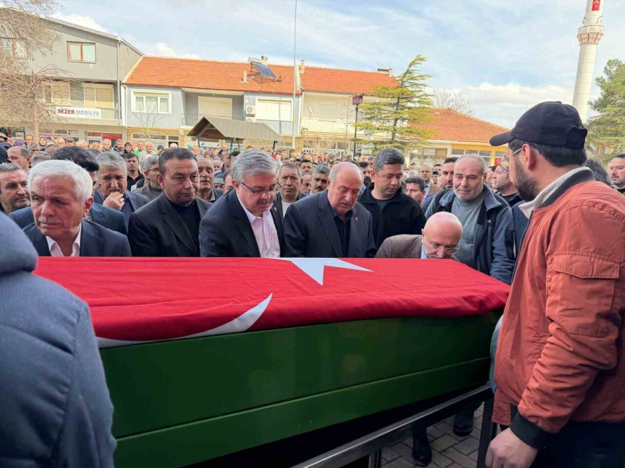 AK Parti Evciler İlçe Başkanı toprağa verildi