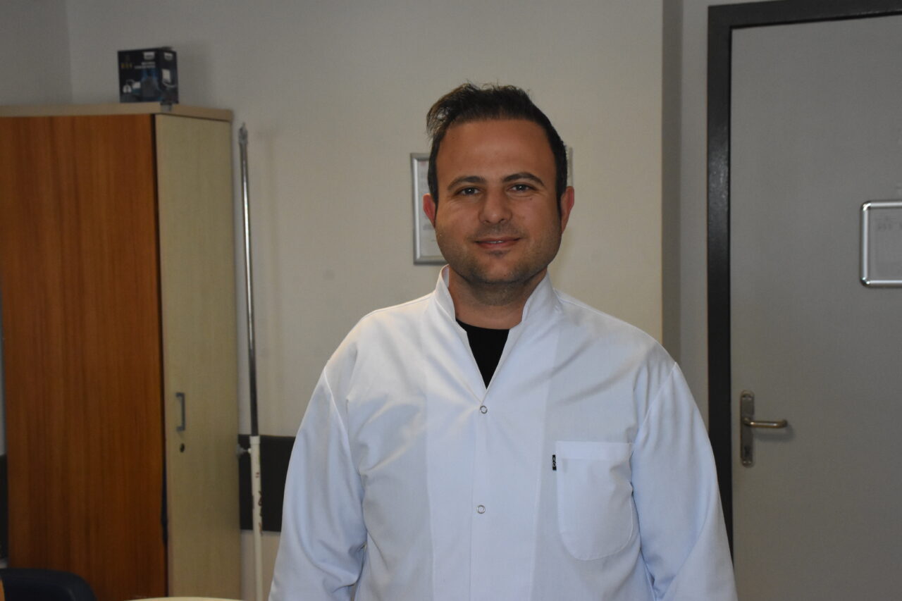 - Bağırsakta nadir görülen tümör Afyonkarahisar Devlet Hastanesi'nde ameliyatla alınan