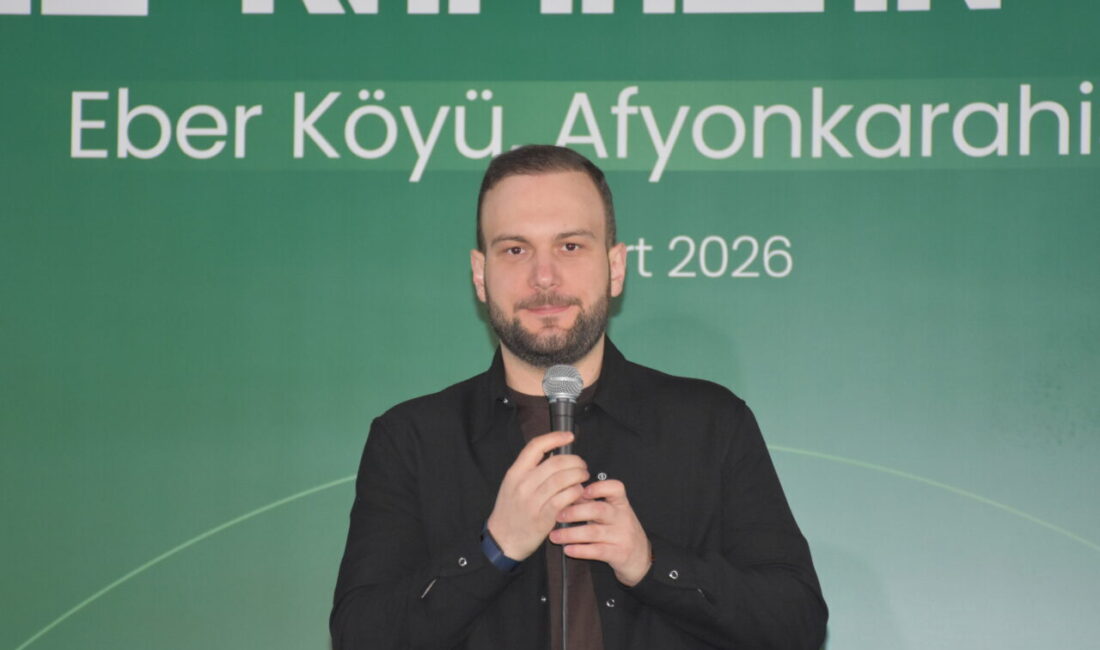 - Vakıf Başkanı Samed Ağırbaş:
- "1970'lerde Eber Gölü yaklaşık bundan