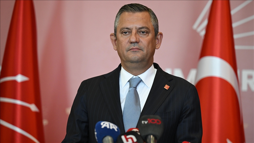 “KDV indirimi fiyatları yüzde 20 düşürür” Özel, mazot fiyatlarının 80