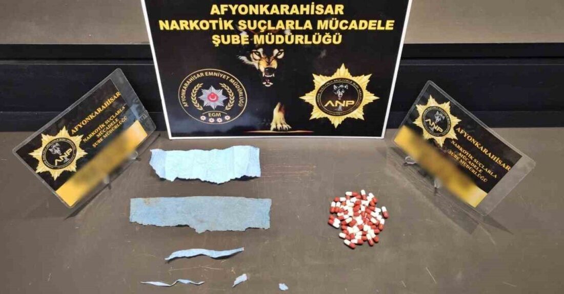 Afyonkarahisar’da polis tarafından torbacı diye adlandırılan uyuşturucu satıcılarına yönelik yapılan