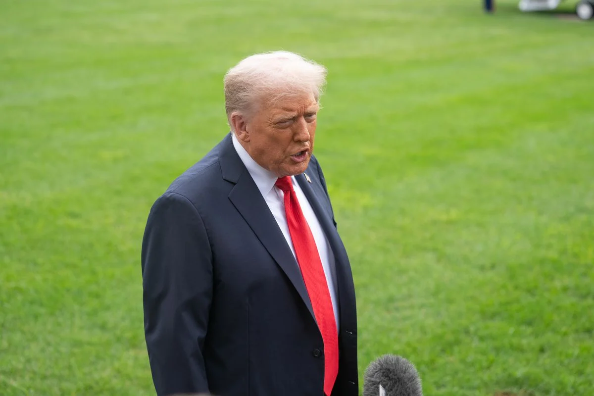 Trump’tan sürpriz açıklama: İran ile müzakereler devam ediyor!