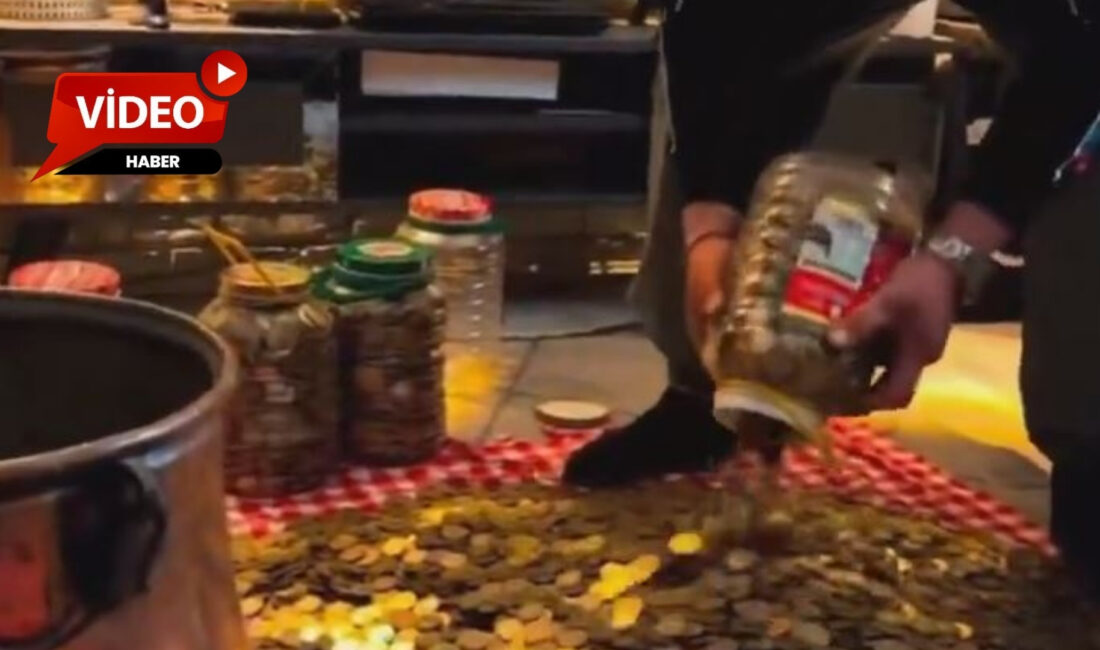 Bir vatandaş, tam 1.5 yıl boyunca sabırla biriktirdiği bozuk paraları