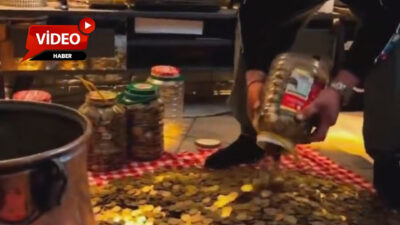 Bir vatandaş, tam 1.5 yıl boyunca sabırla biriktirdiği bozuk paraları