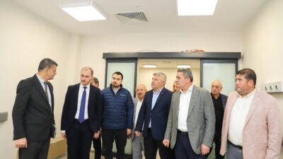Protokol çalışmaları yerinde inceledi Hastanenin tamamlanan bölümlerini inceleyen heyette Belediye