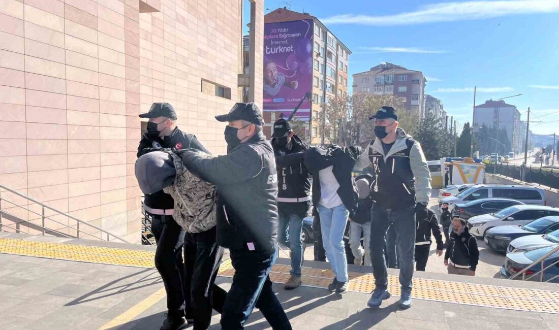 6 ilde eş zamanlı şafak baskını Polis ekipleri, uyuşturucu ticareti