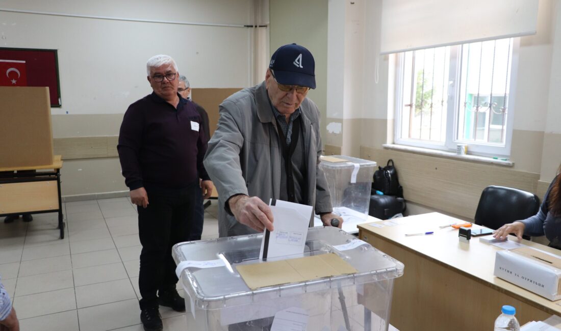 Sınırlı sandık sayısına rağmen yoğun katılım Bulgaristan Parlamentosu’nun aldığı karar