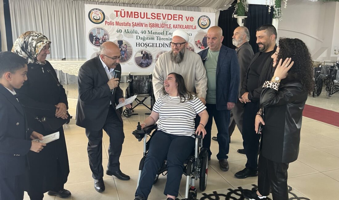 Artık annemden bağımsız gezeceğim Törenin en dikkat çeken ismi, akülü