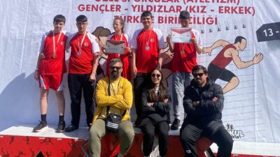 Afyonkarahisarlı sporculardan Elif Aracı, 100 ve 200 metre kategorilerinde Türkiye