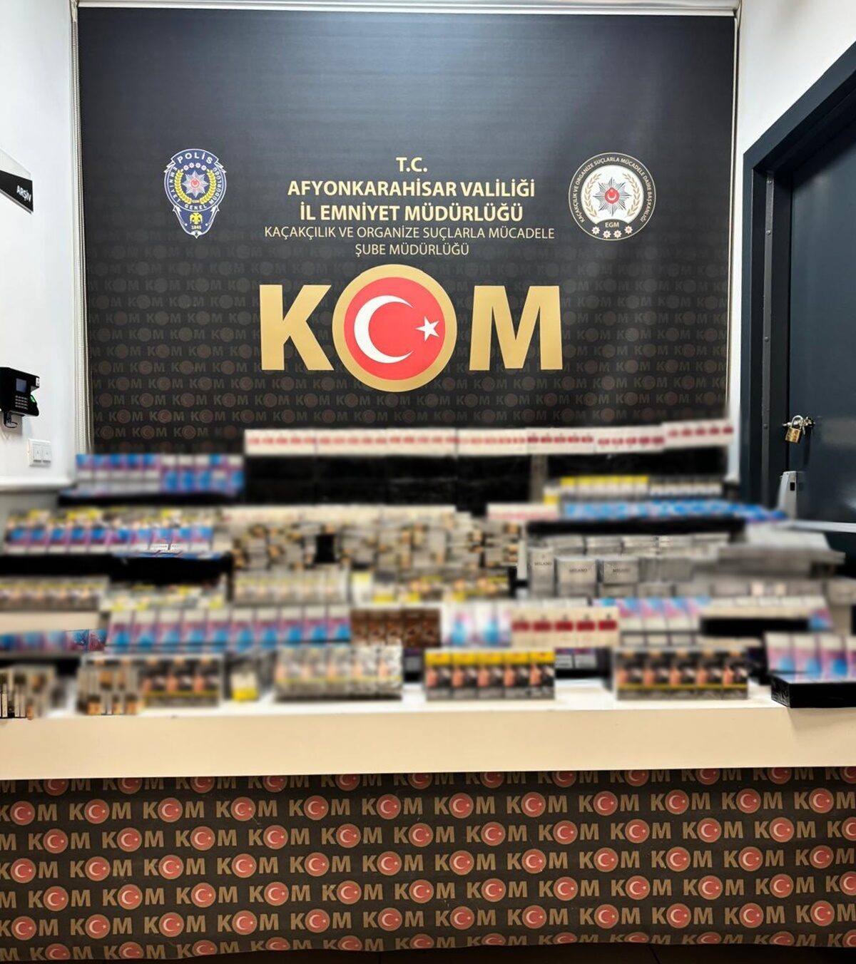 AFYONKARAHİSAR (AA) – Afyonkarahisar'da kaçakçılık operasyonunda yakalanan 3 şüpheliye adli