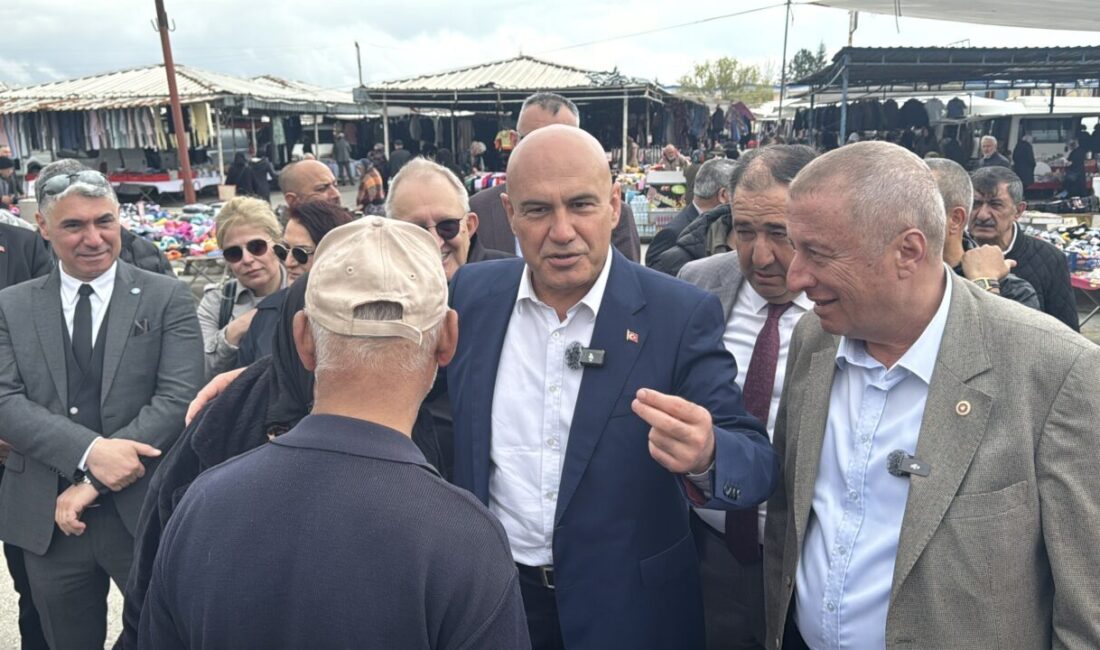 AFYONKARAHİSAR (AA) – İYİ Parti Grup Başkanvekili Turhan Çömez, Afyonkarahisar'da