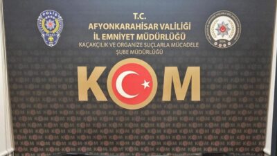 Afyonkarahisar’da silah satışı yaptıkları iddia edilen şahısların adreslerine yapılan baskında