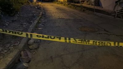 Vatandaşlar fark etti Olay, dün saat 16.45 sıralarında Gülbahar Mahallesi’nde