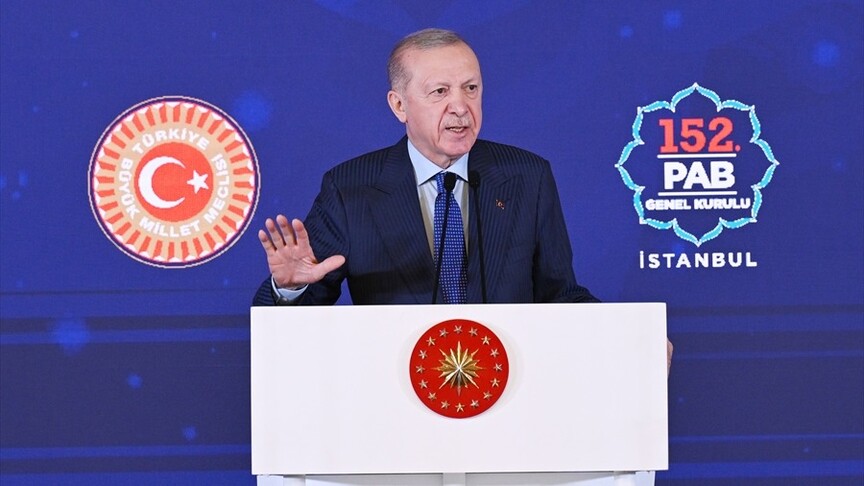 Cumhurbaşkanı Recep Tayyip Erdoğan, “Türkiye olarak insani değerler üzerine bina