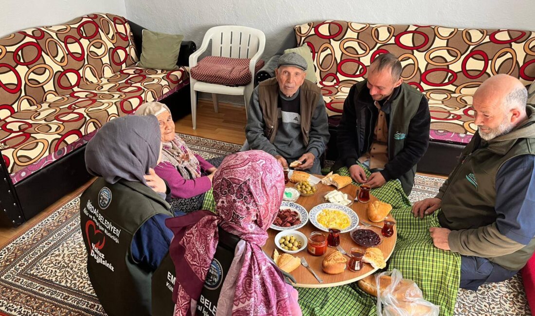 Vatandaşların sadece ihtiyaçları karşılanmıyor, aynı zamanda gönüllerine de dokunuluyor. Düzenli