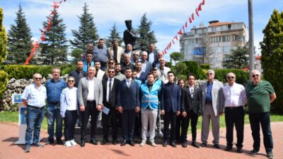 Örnekevler Mahallesi’nde bulunan Kocatepe Anıtı önünde düzenlenen program, İYİ Parti