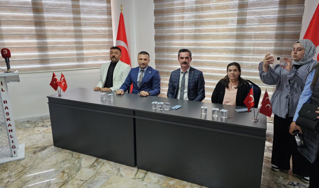 Büyük bir coşkuyla gerçekleştirilen bayramlaşma törenine; MHP Afyonkarahisar İl Başkanı