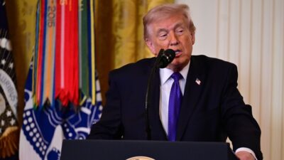 Trump, Truth Social hesabından yaptığı paylaşımda, AB Komisyonu Başkanı Ursula
