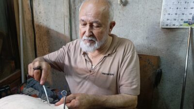 Kahramanmaraş’ın Dulkadiroğlu İlçesi’nde bulunan tarihi Kapalı Çarşı’daki Semerciler Çarşısı’nda şimdilerde